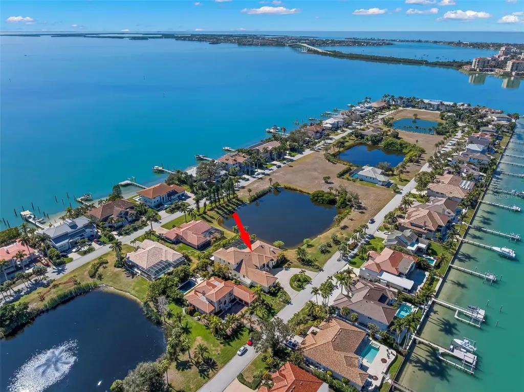 5264 61st Avenue S St Petersburg FL 33715