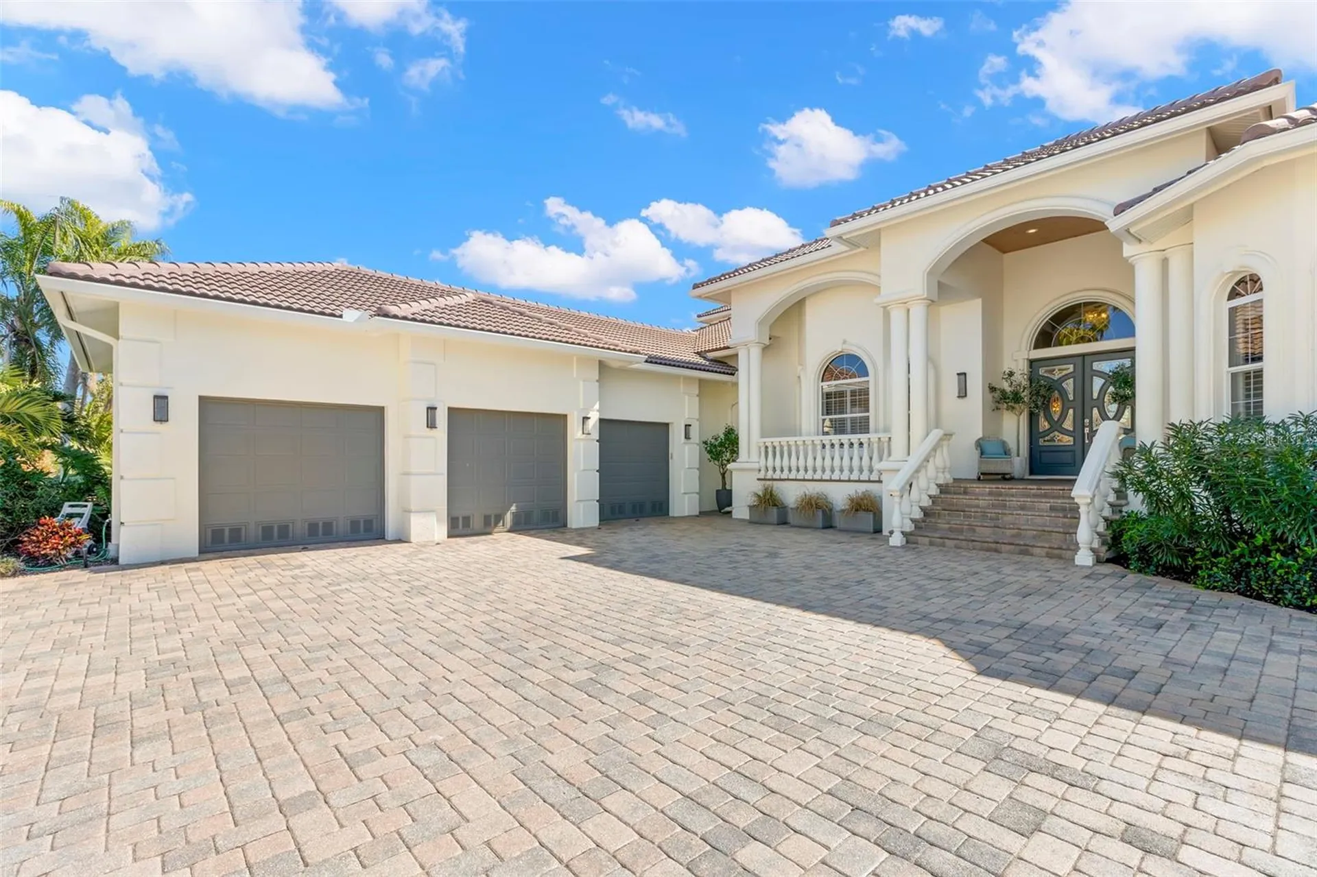 5264 61st Avenue S St Petersburg FL 33715