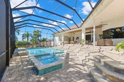 5264 61st Avenue S St Petersburg FL 33715