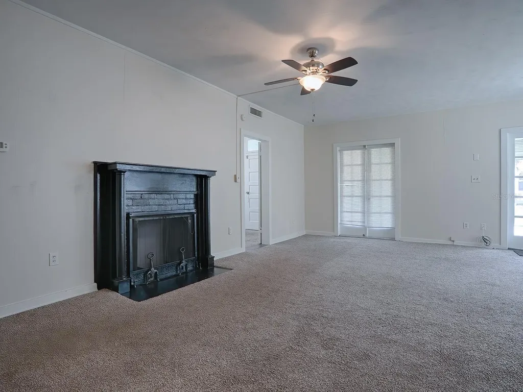 422 & 426 E Citrus Avenue Eustis FL 32726