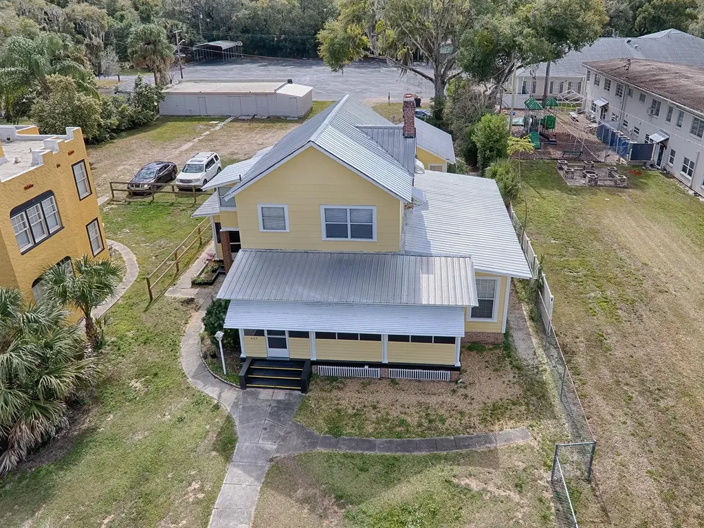 422 & 426 E Citrus Avenue Eustis FL 32726