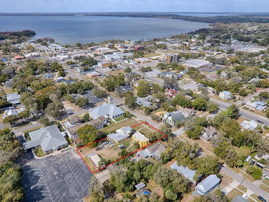 422 & 426 E Citrus Avenue Eustis FL 32726