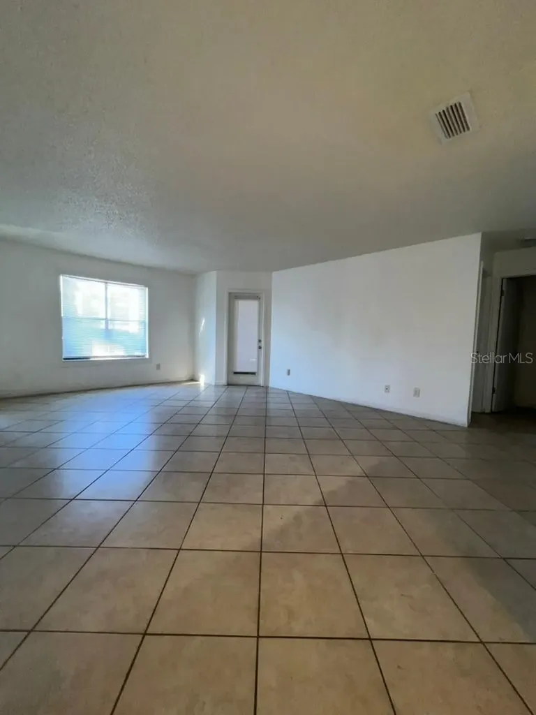 2101 Cascades Boulevard Kissimmee FL 34741