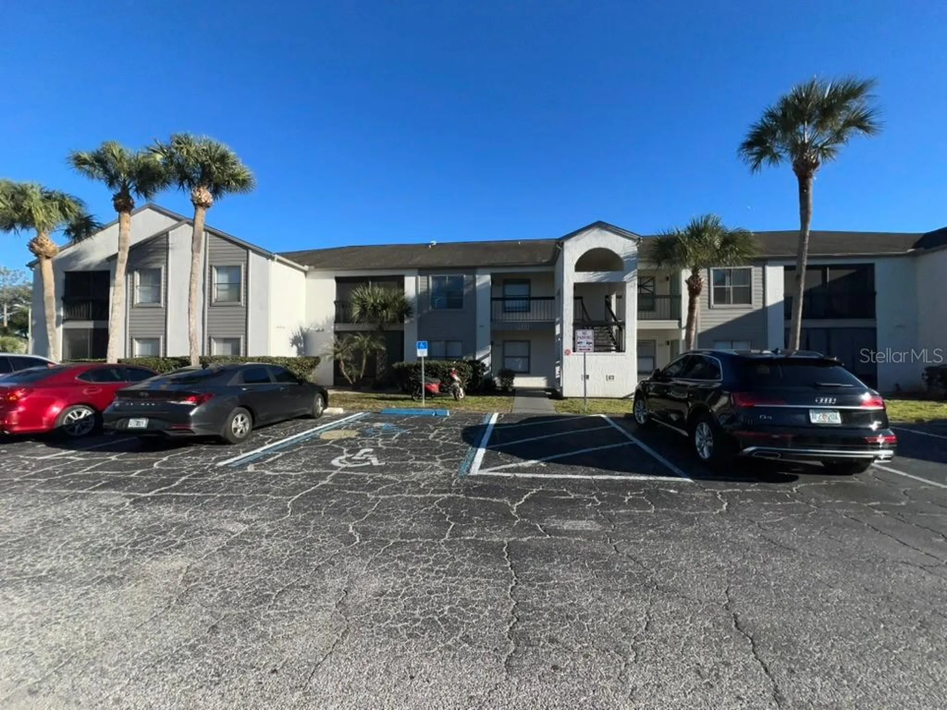 2101 Cascades Boulevard Kissimmee FL 34741