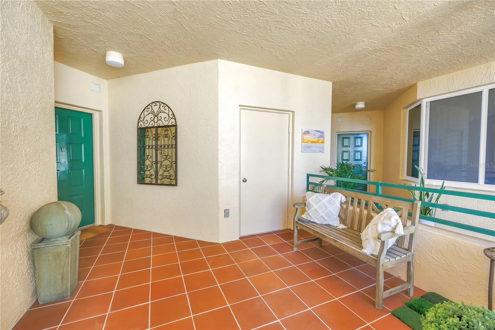 4737 Dolphin Cay Lane S St Petersburg FL 33711