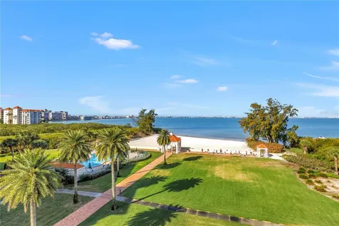 4737 Dolphin Cay Lane S St Petersburg FL 33711