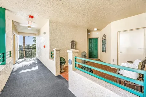 4737 Dolphin Cay Lane S St Petersburg FL 33711