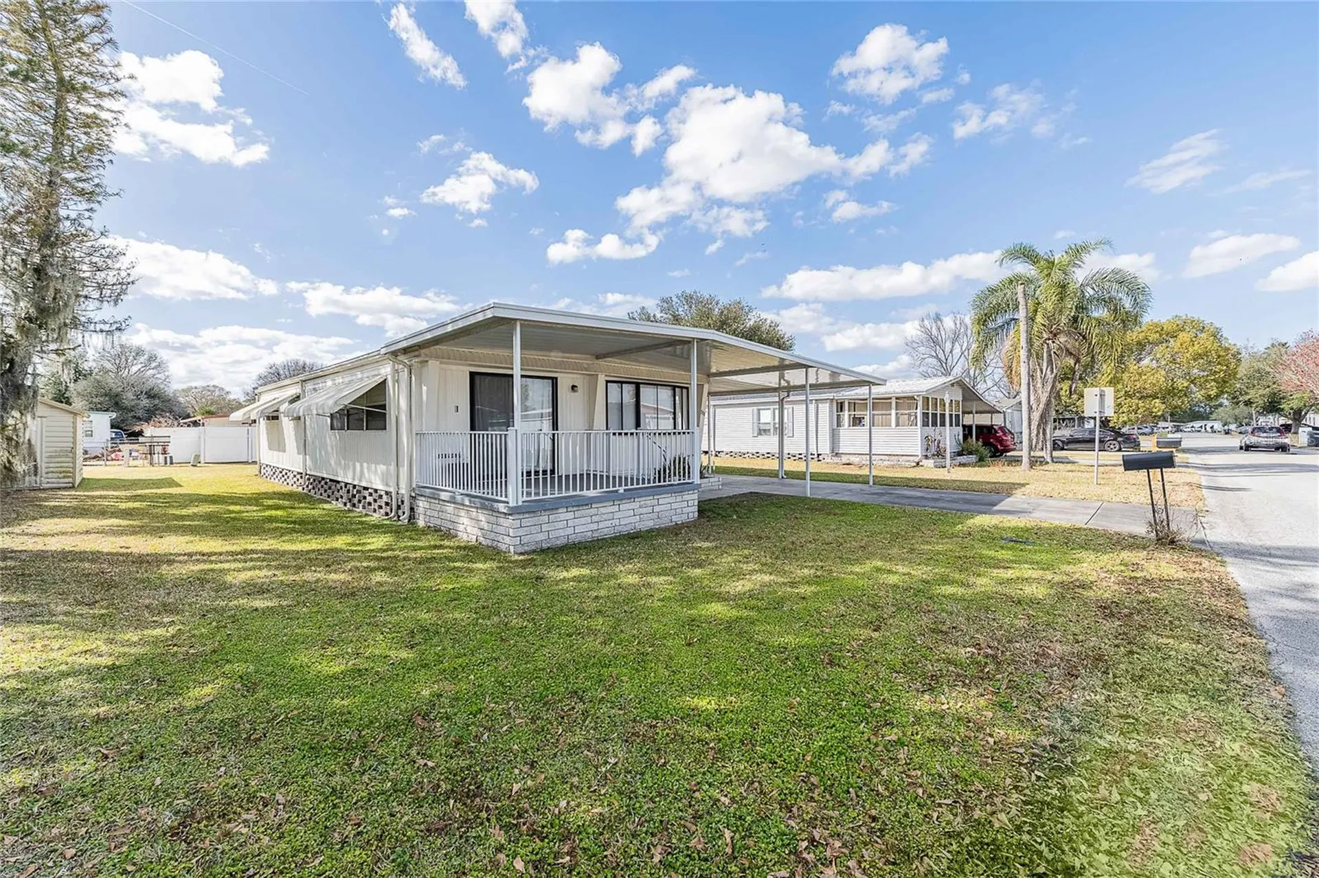 511 Lazy Lake Drive W Lakeland FL 33801