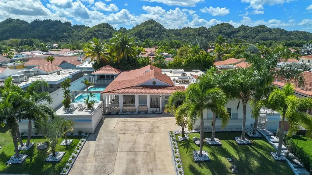 355 Camino Del Cupey Sabanera Dorado Dorado PR 00646