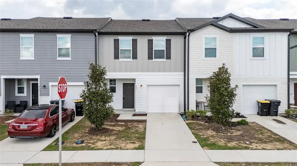 221 Mandovi Street Davenport FL 33837