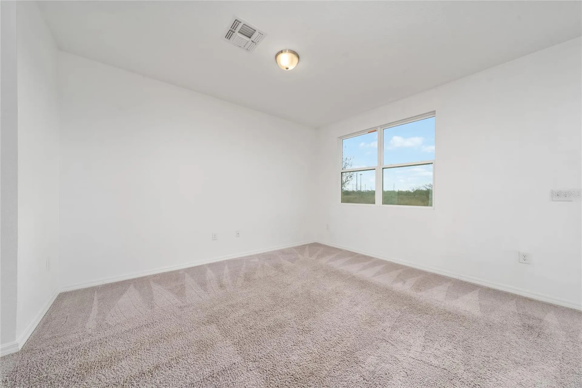 221 Mandovi Street Davenport FL 33837