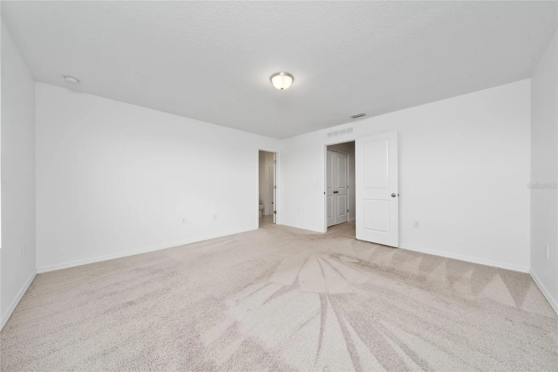 221 Mandovi Street Davenport FL 33837