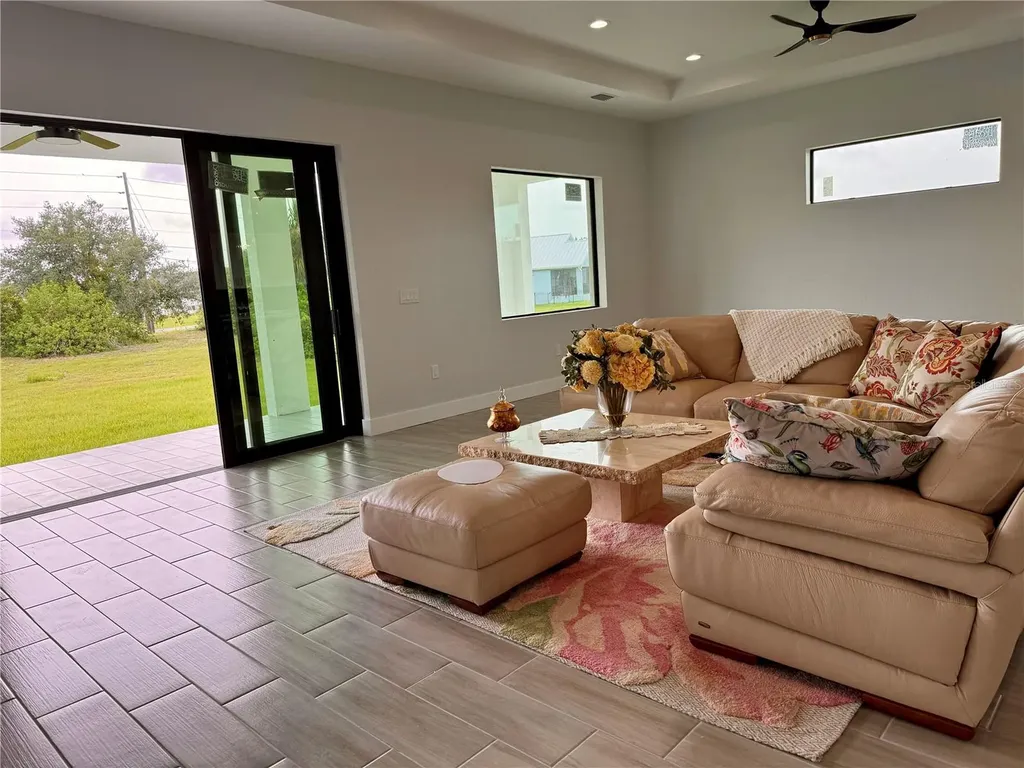 178 Lime Tree Park Rotonda West FL 33947