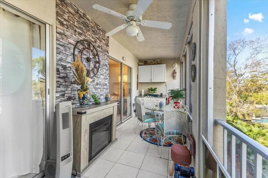 3710 Lake Bayshore Drive Bradenton FL 34205