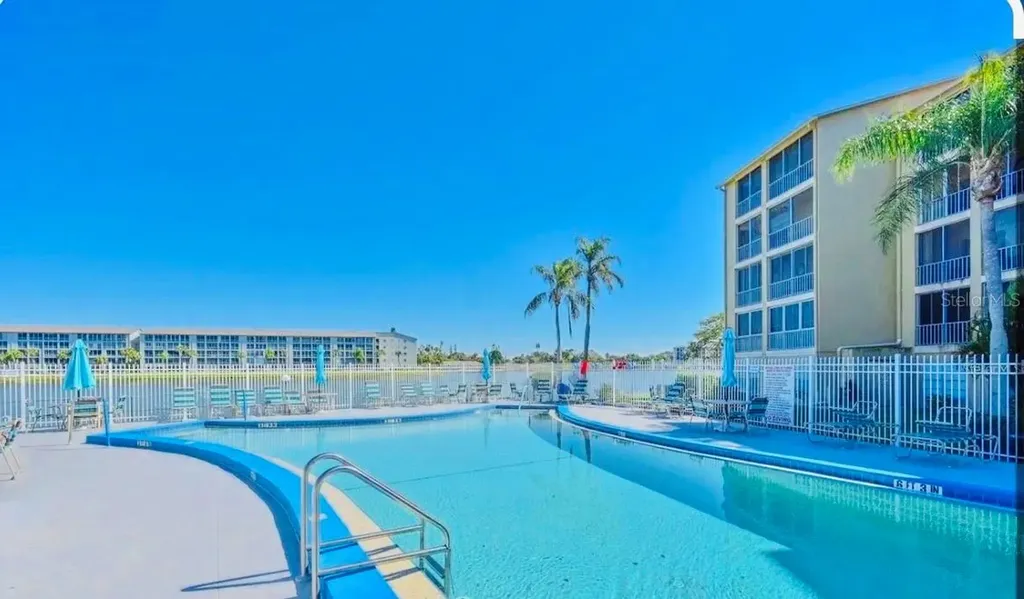 3710 Lake Bayshore Drive Bradenton FL 34205