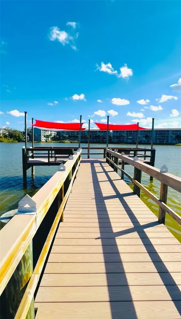 3710 Lake Bayshore Drive Bradenton FL 34205