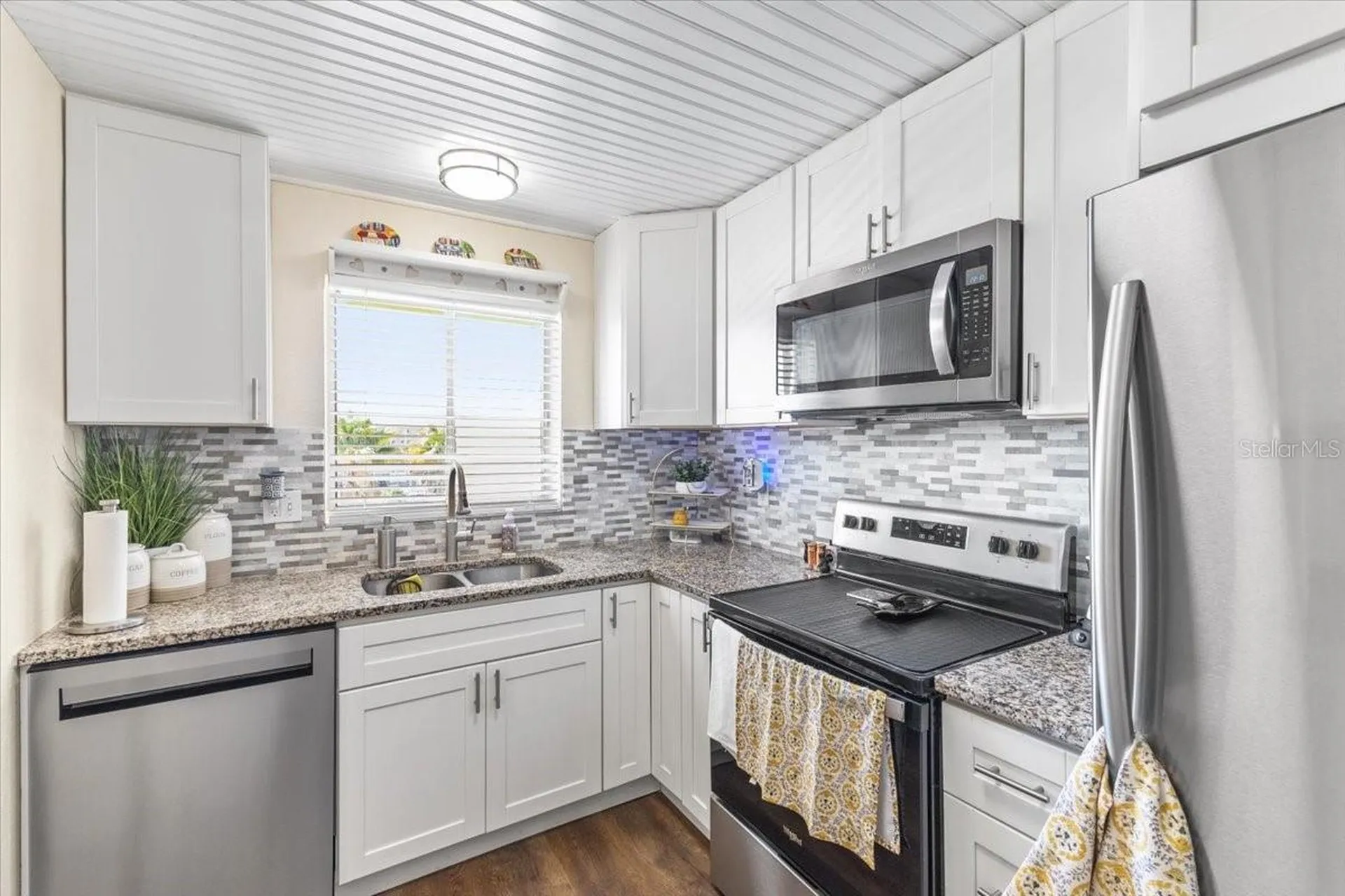 3710 Lake Bayshore Drive Bradenton FL 34205