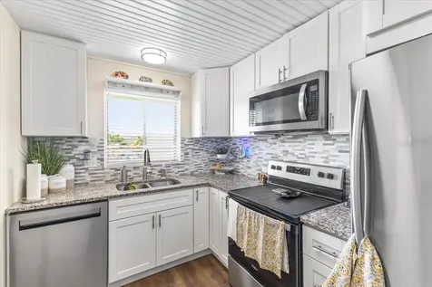 3710 Lake Bayshore Drive Bradenton FL 34205