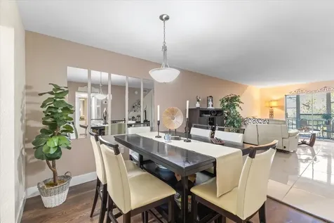 3710 Lake Bayshore Drive Bradenton FL 34205