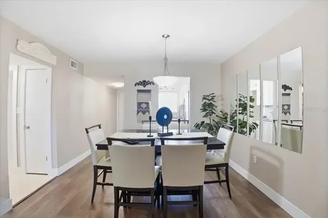 3710 Lake Bayshore Drive Bradenton FL 34205
