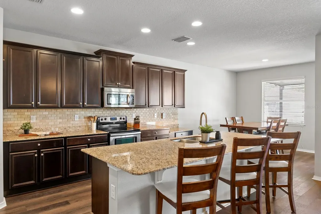 2839 Maple Brook Loop Lutz FL 33558