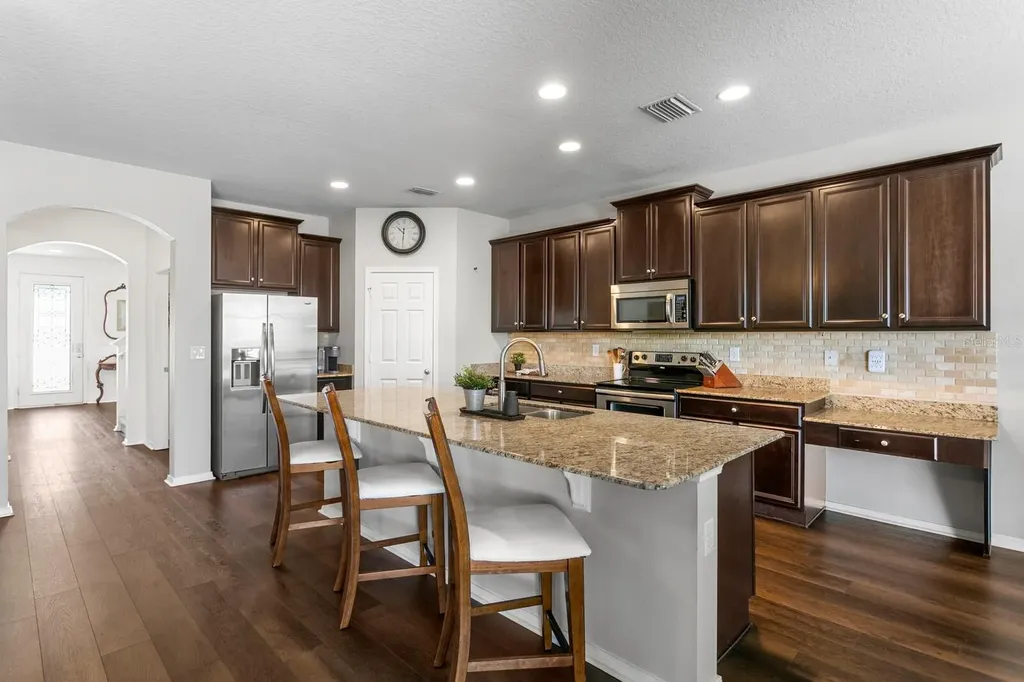 2839 Maple Brook Loop Lutz FL 33558