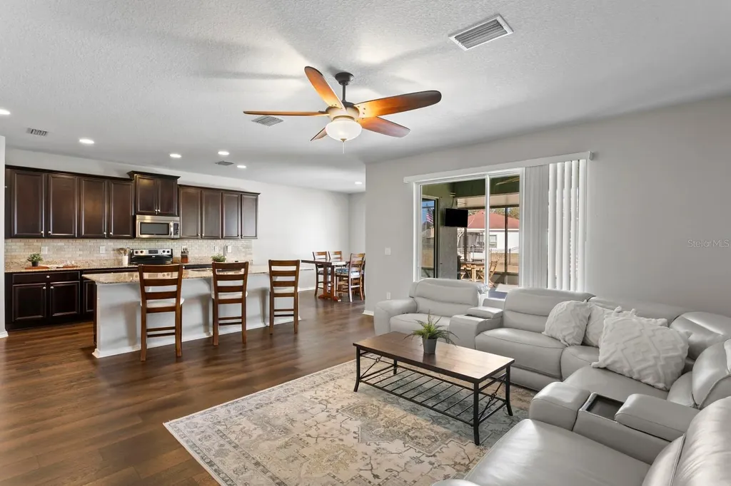 2839 Maple Brook Loop Lutz FL 33558