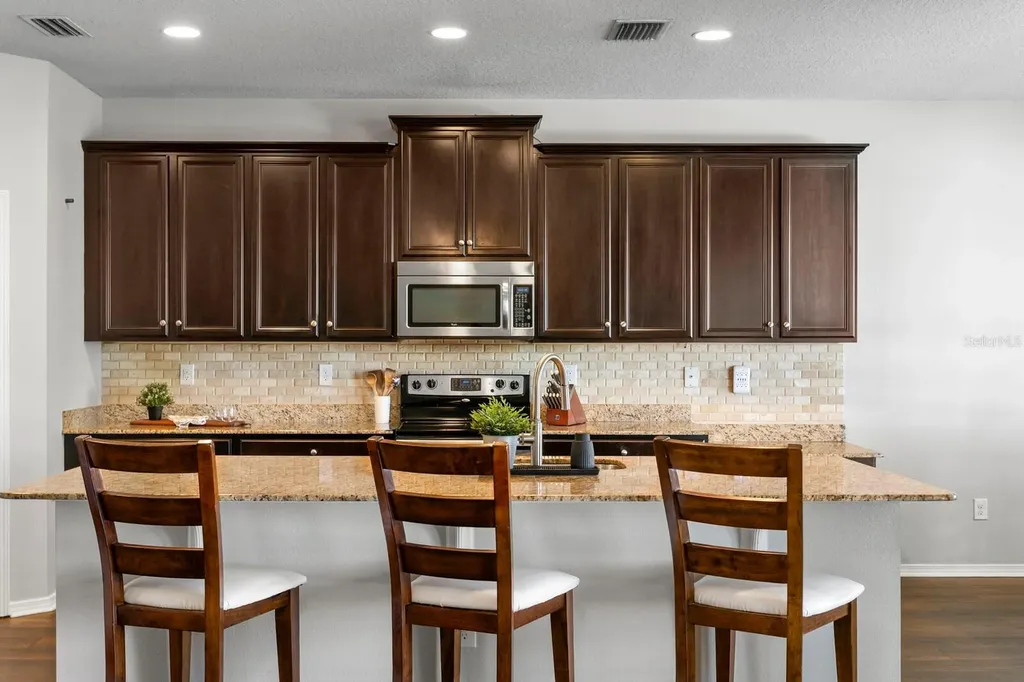 2839 Maple Brook Loop Lutz FL 33558