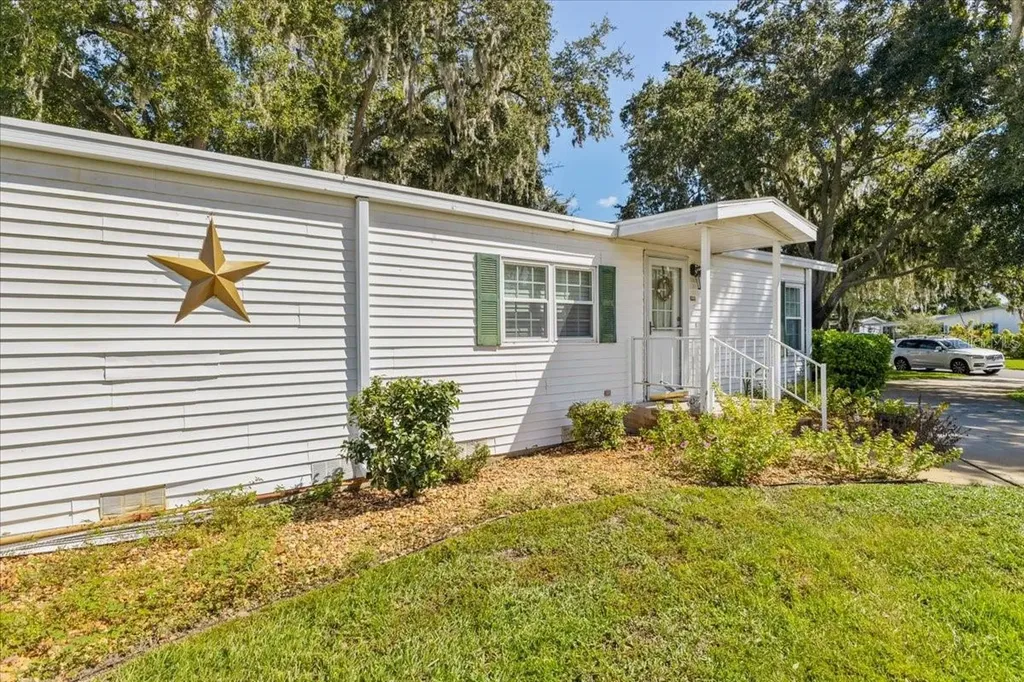 633 Starboard Avenue Edgewater FL 32141