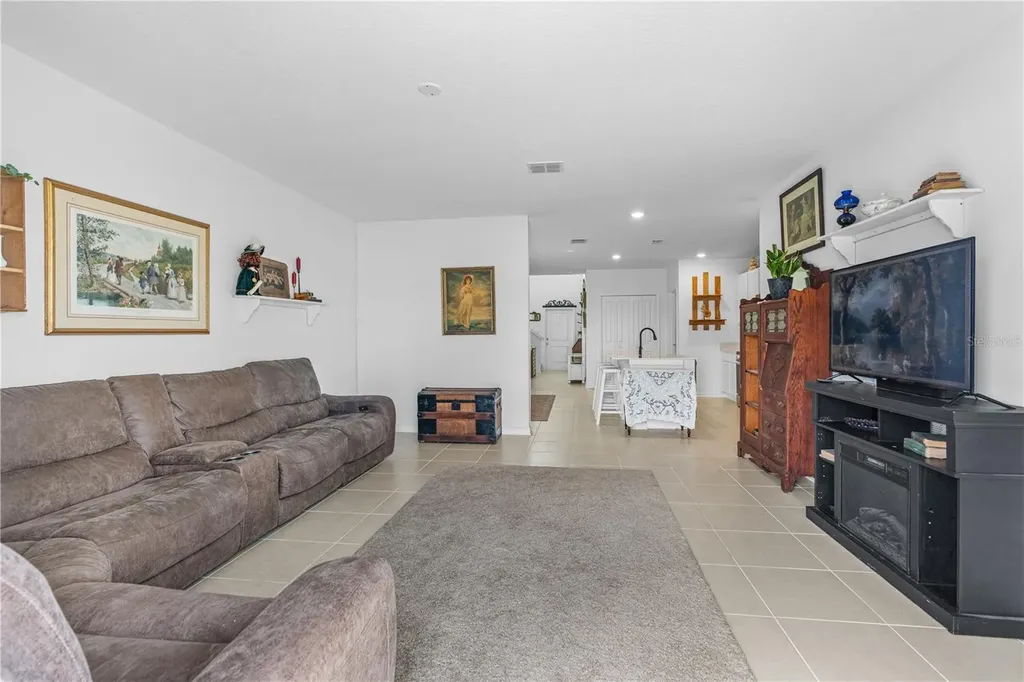 1192 Belle Isle Lane Daytona Beach FL 32124