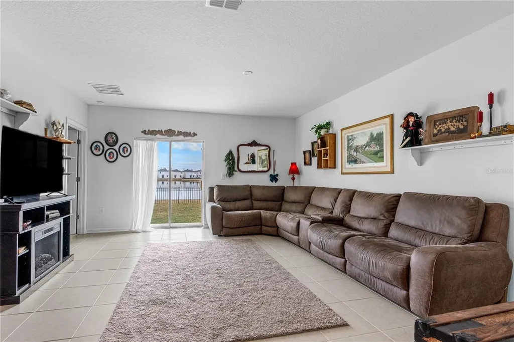 1192 Belle Isle Lane Daytona Beach FL 32124