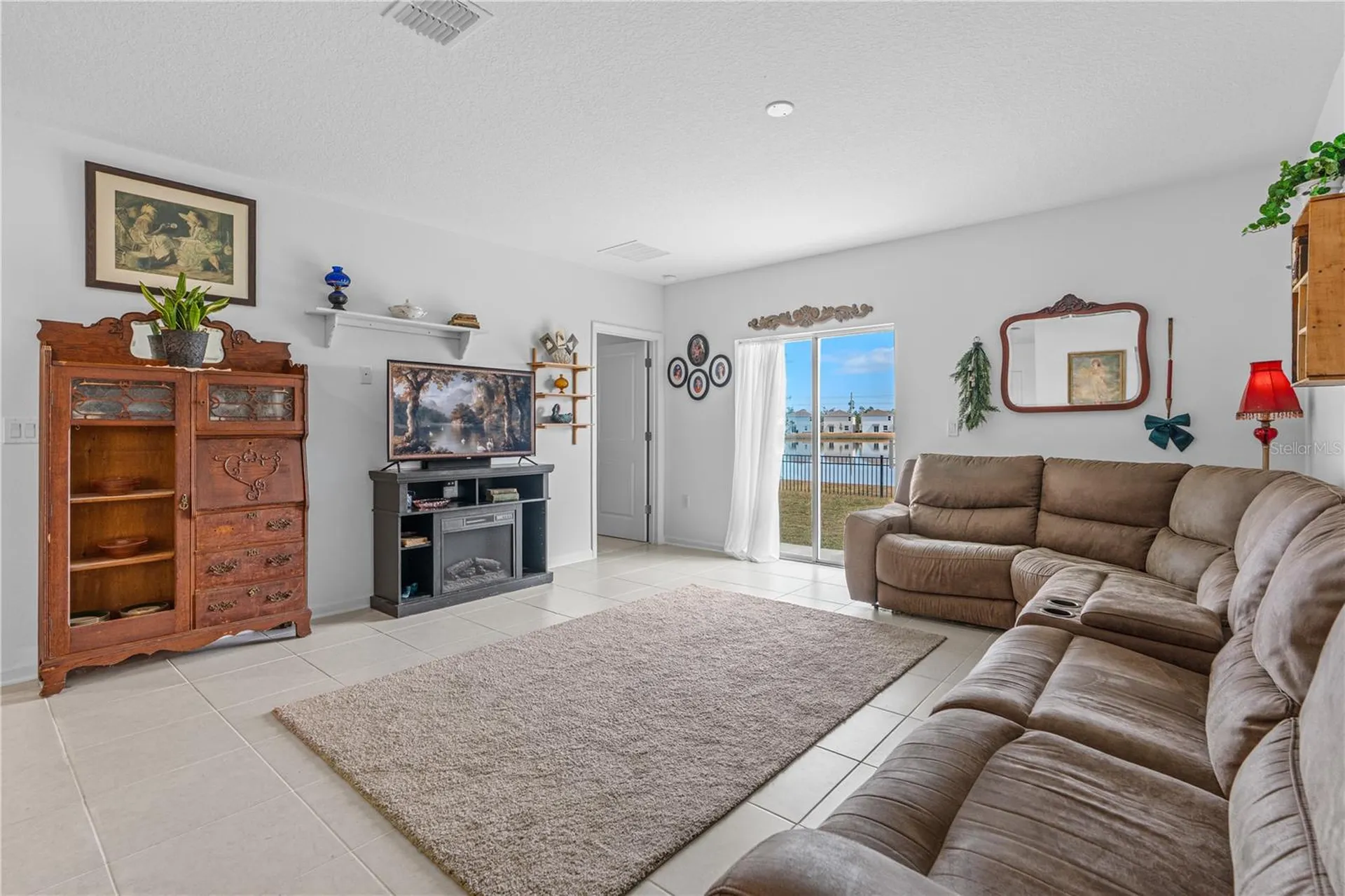 1192 Belle Isle Lane Daytona Beach FL 32124