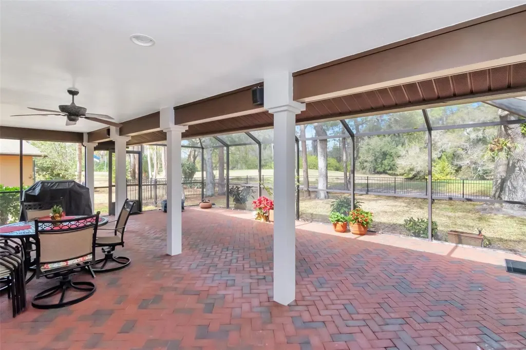 2240 Toniwood Lane Palm Harbor FL 34685