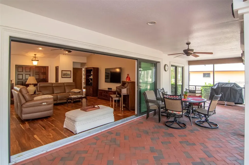 2240 Toniwood Lane Palm Harbor FL 34685