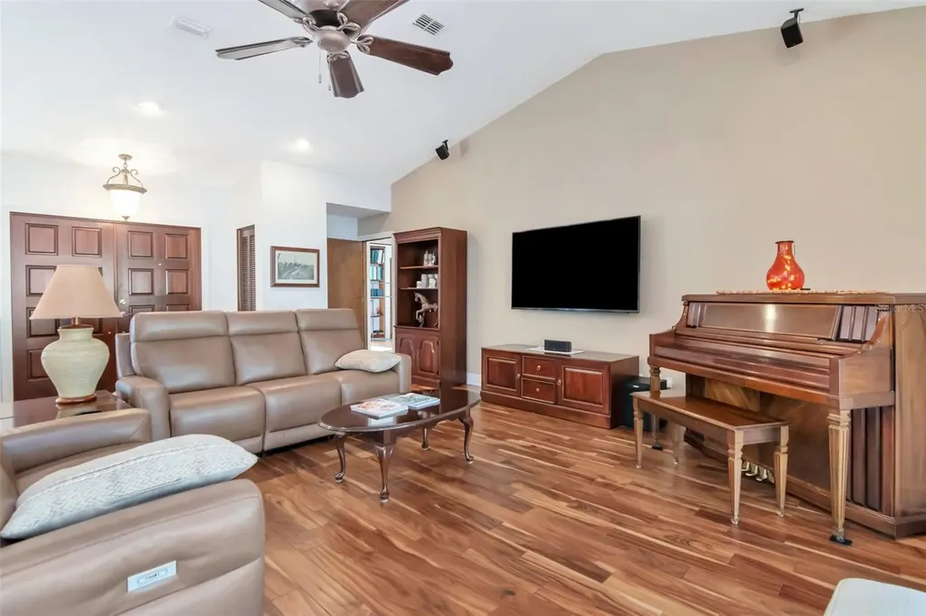 2240 Toniwood Lane Palm Harbor FL 34685