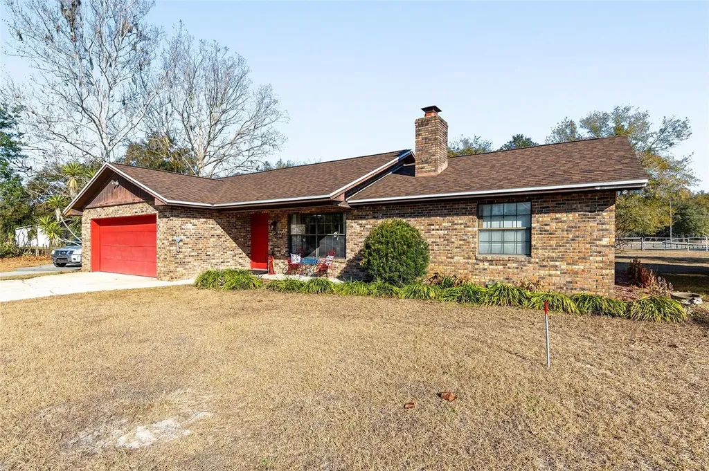 825 NE 165th Street Citra FL 32113