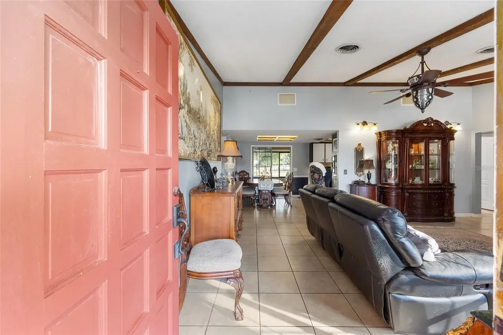 825 NE 165th Street Citra FL 32113