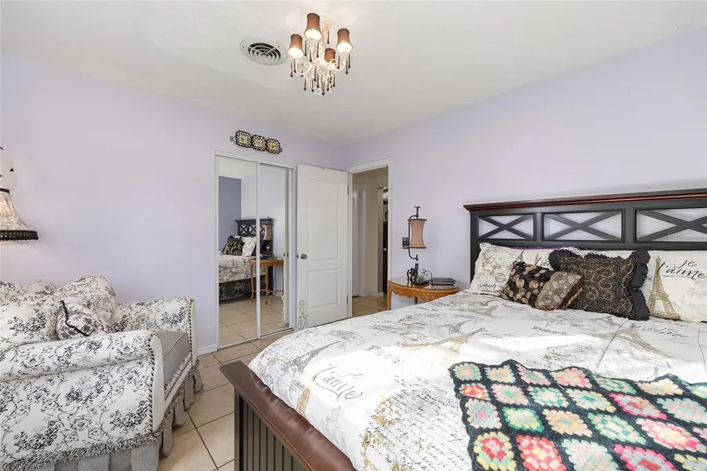 825 NE 165th Street Citra FL 32113