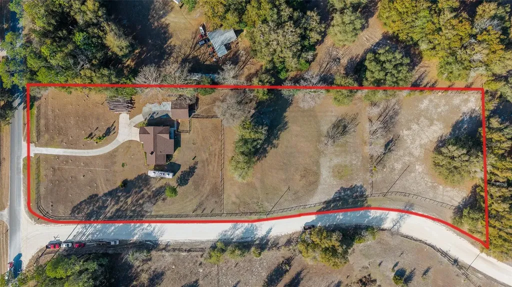 825 NE 165th Street Citra FL 32113
