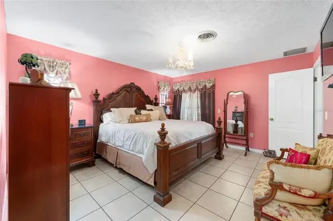825 NE 165th Street Citra FL 32113