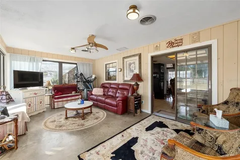 825 NE 165th Street Citra FL 32113