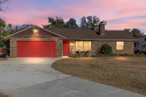 825 NE 165th Street Citra FL 32113