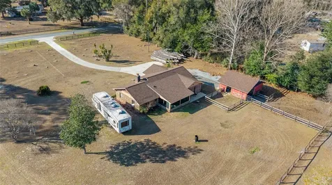 825 NE 165th Street Citra FL 32113