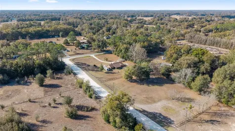 825 NE 165th Street Citra FL 32113
