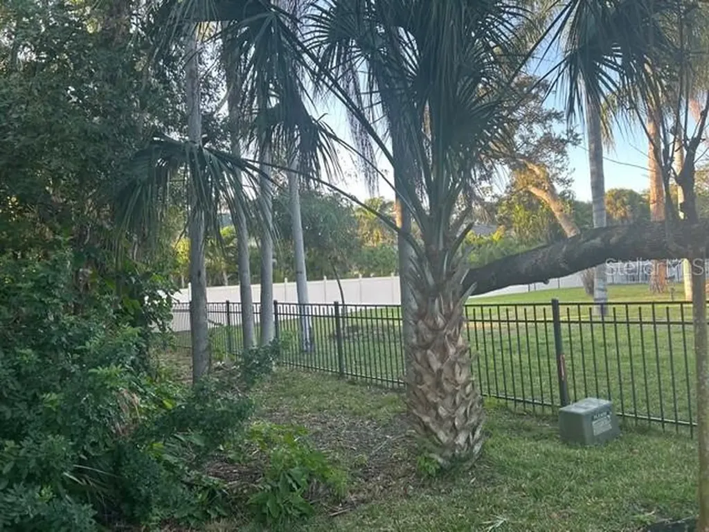 13311 72nd Terrace N Seminole FL 33776