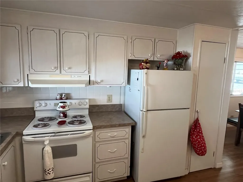 828 Trento Venice FL 34285