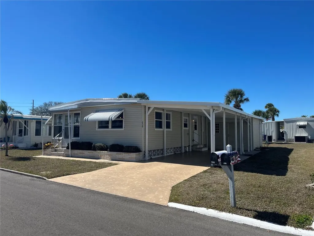828 Trento Venice FL 34285