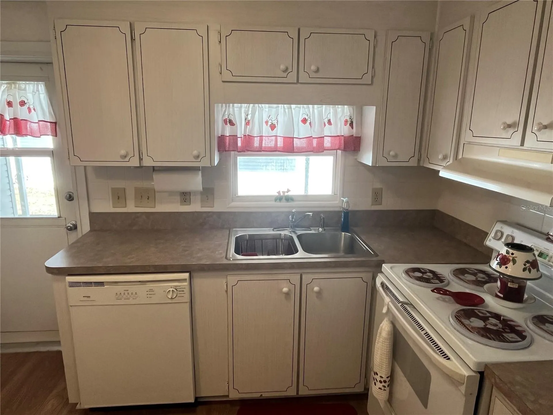 828 Trento Venice FL 34285