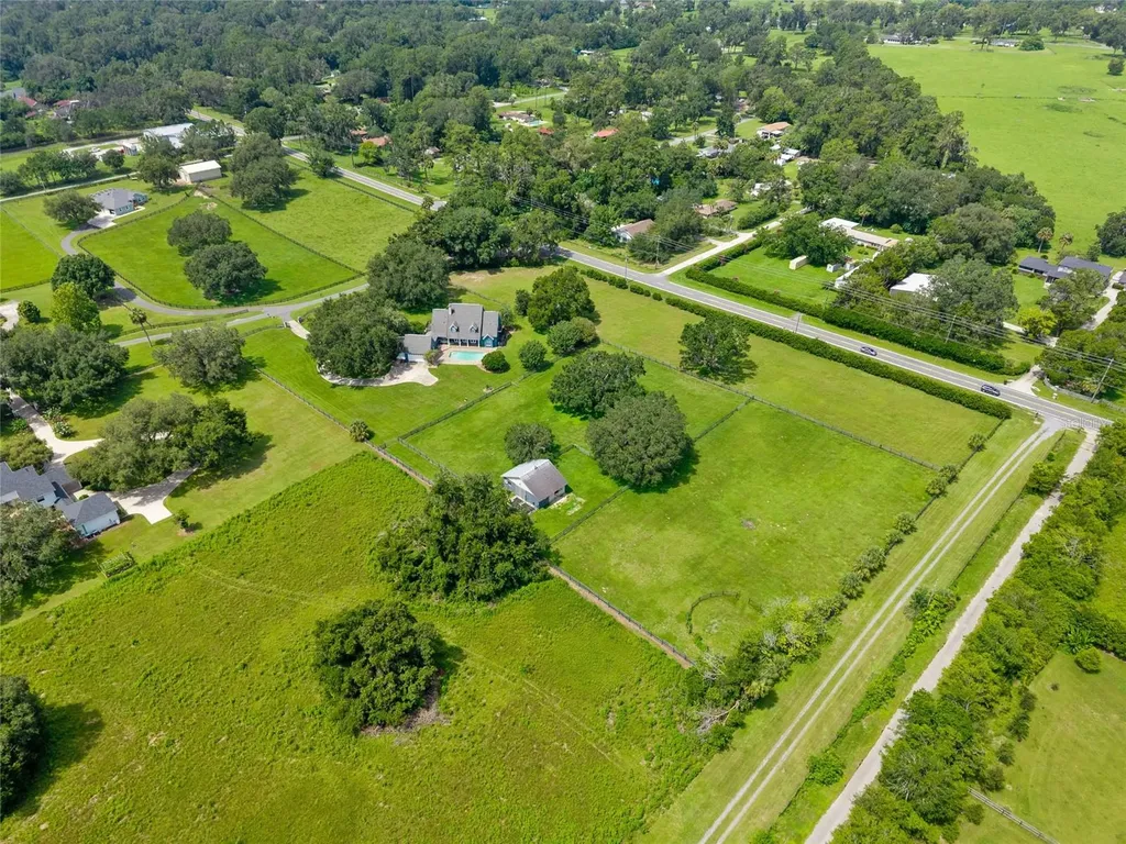 25 SE 69th Place Ocala FL 34480