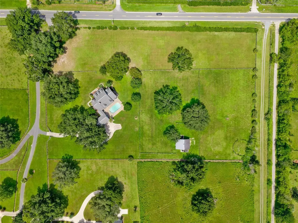 25 SE 69th Place Ocala FL 34480